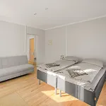 Toerroe As1, 1-4 Hloe, Oma Keittioe Ja Kylpyhuone Apartment *